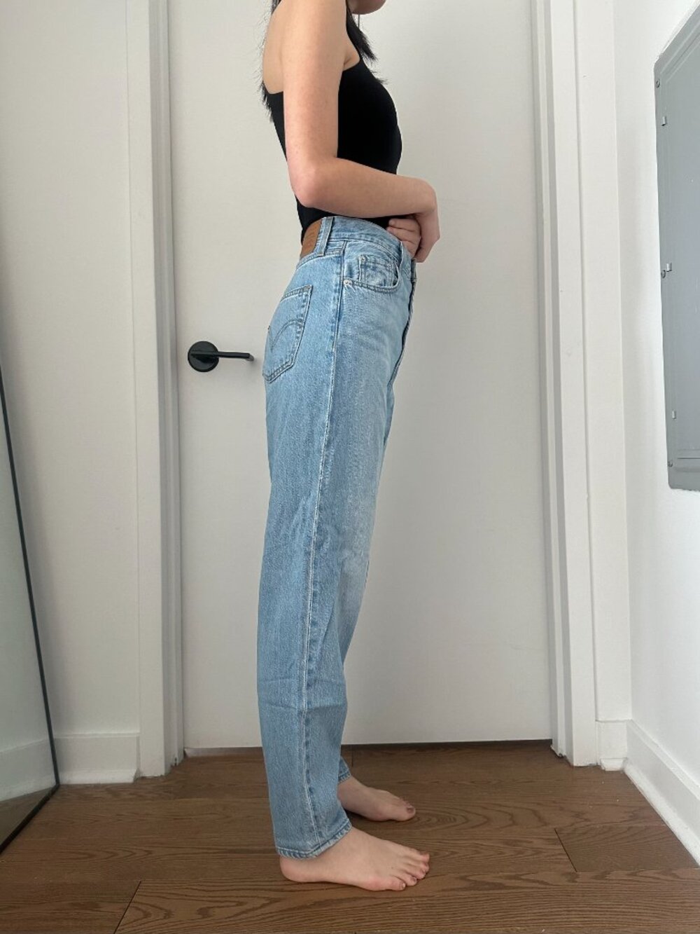 LEVIS High Waisted Taper Jeans - Picture 4 of 7